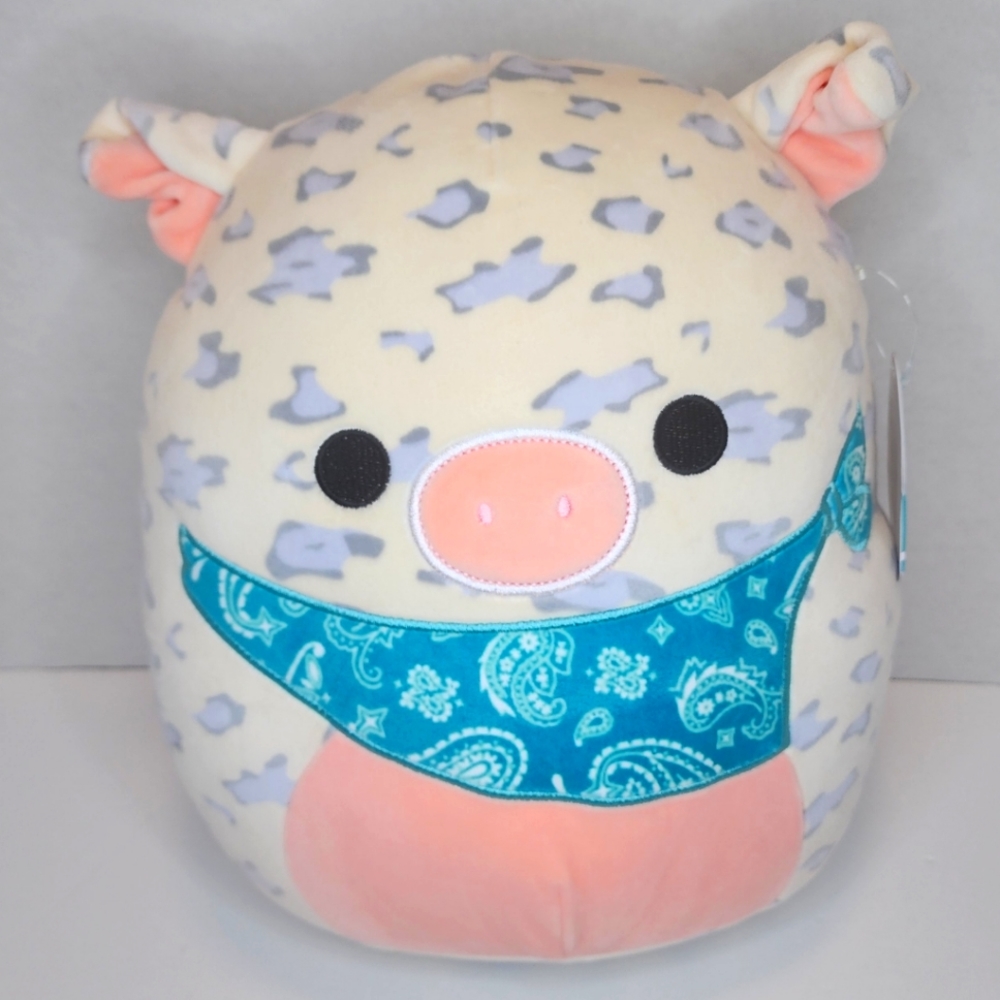WON IN LIVE CLAW MACHINE ROSIE 🐷 Spotted Pig W Blue Bandana Squishmallow ☆NWT ☆
